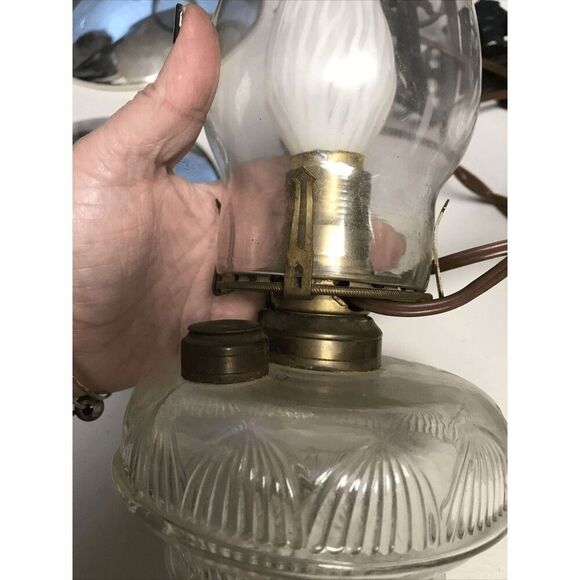 Antique Cast Iron Double Wall Mount Oil Lamp Bracket with two Oil Lamps And Plug - Picture 9 of 14